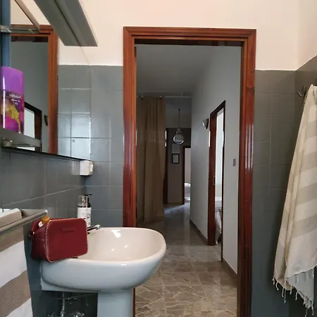 Le 4 Sorelle Apartment *