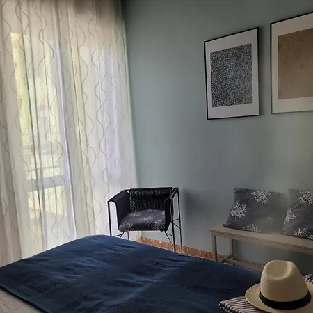 Le 4 Sorelle Apartment *